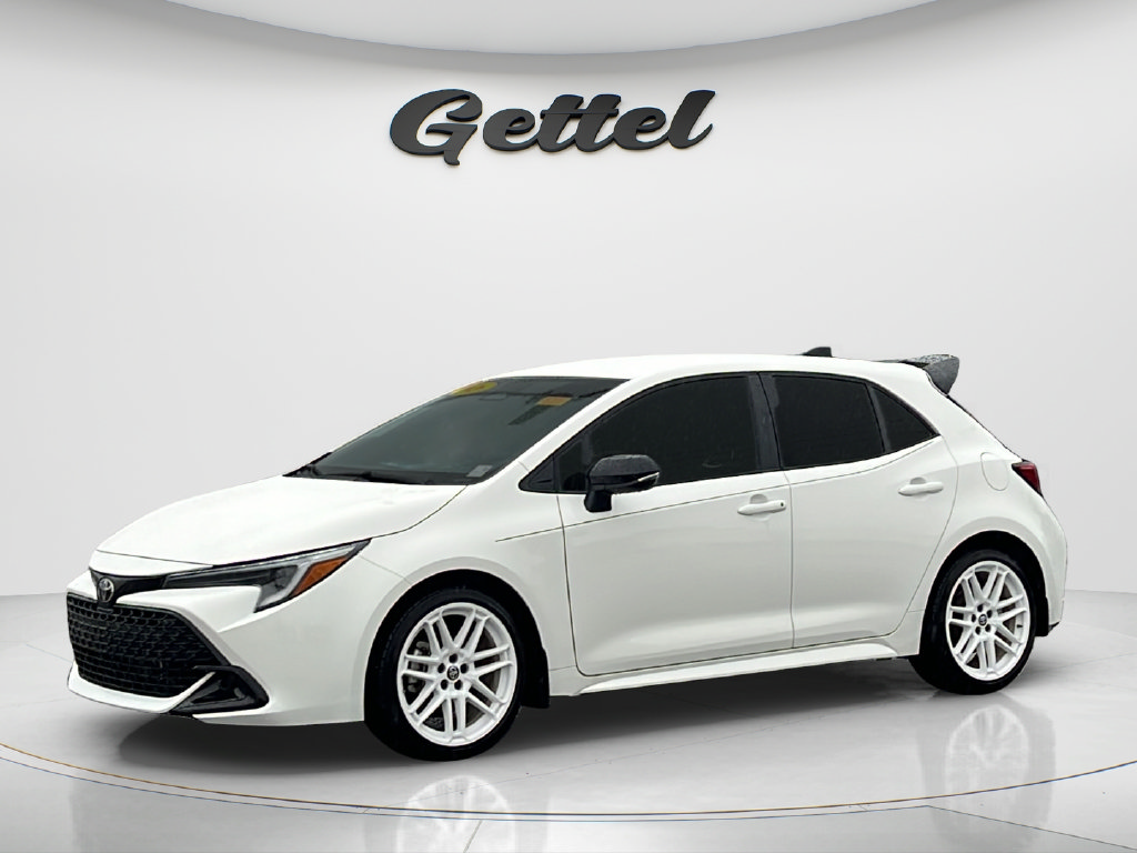Used 2026 Toyota Corolla SE FWD image 1