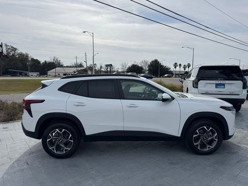 New 2026 Chevrolet Trax LT w/ Driver Confidence Package image 5