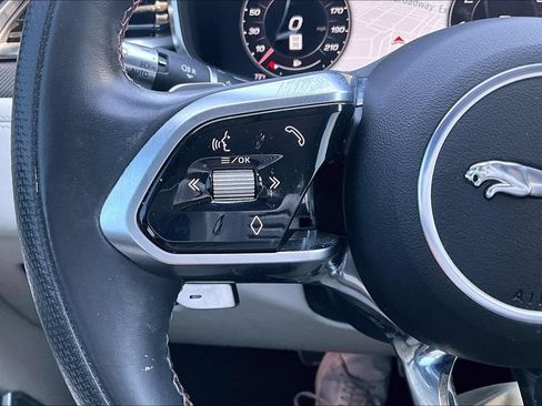 Used 2022 Jaguar F-PACE SVR AWD/4WD image 19