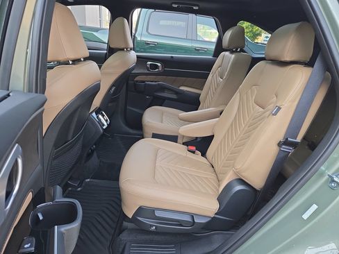 Used 2024 Kia Sorento SX Prestige w/ Olive Brown Leather Package AWD/4WD image 15