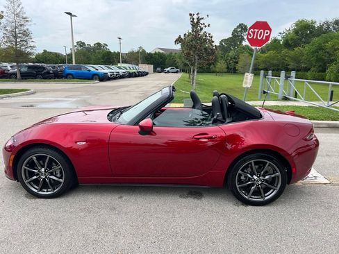 Used 2019 MAZDA MX-5 Miata Grand Touring RWD image 35