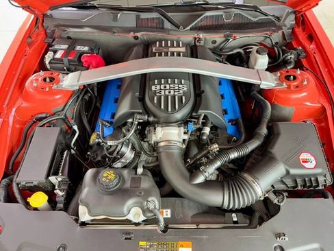 Used 2012 Ford Mustang Boss 302 RWD image 25
