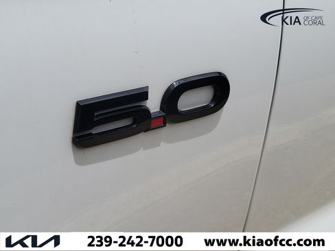 Used 2017 Ford Mustang GT Premium RWD image 8
