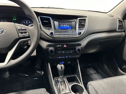 Used 2017 Hyundai Tucson SE AWD/4WD image 21