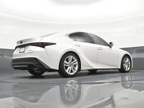 Used 2023 Lexus IS 300 w/ Comfort Package RWD image 27