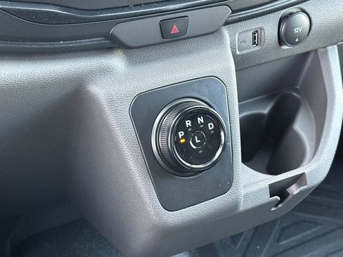 New 2026 Ford E-Transit Base image 17