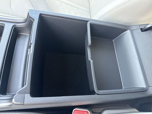 New 2025 Kia Sorento S image 41