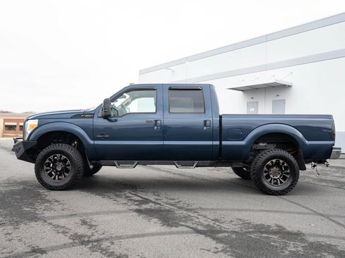 Used 2013 Ford F350 Lariat w/ Chrome Pkg image 3