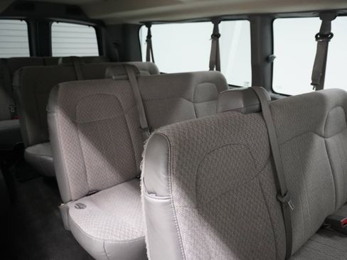 Used 2017 Chevrolet Express 3500 LT w/ LT Preferred Equipment Group image 10