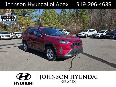 Used 2020 Toyota RAV4 LE image 12