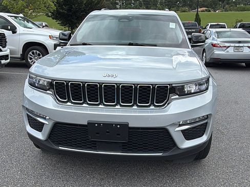 Used 2023 Jeep Grand Cherokee 4WD 4xe image 3