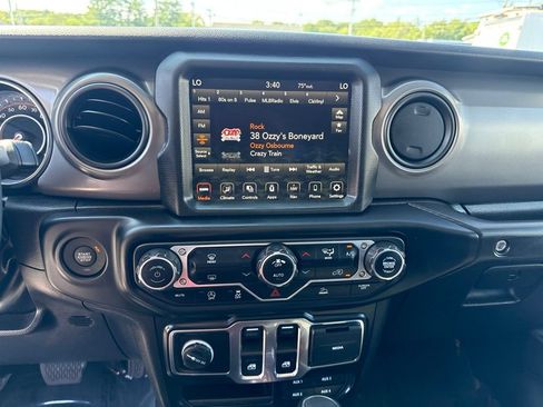 Certified 2023 Jeep Wrangler Sport AWD/4WD image 12