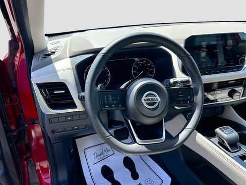 Certified 2021 Nissan Rogue SL w/ Premium Package FWD image 8
