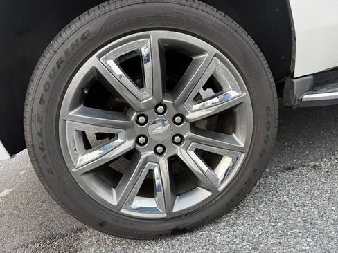 Used 2018 Chevrolet Tahoe Premier w/ Max Trailering Package AWD/4WD image 27