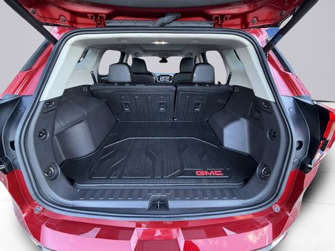 Used 2024 GMC Terrain Denali w/ Denali Premium Package image 19