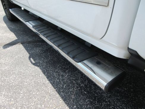 Used 2018 Chevrolet Silverado 1500 LTZ AWD/4WD image 11