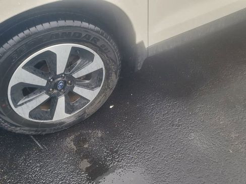 Used 2018 Subaru Forester 2.5i Premium AWD/4WD image 7