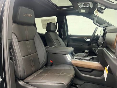New 2026 Chevrolet Silverado 1500 High Country w/ High Country Premium Package AWD/4WD image 26