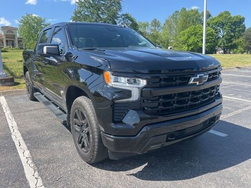 Used 2025 Chevrolet Silverado 1500 RST w/ Convenience Package II AWD/4WD image 2