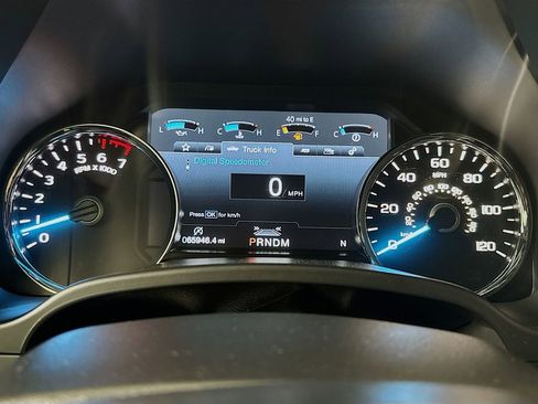 Used 2020 Ford F150 Lariat w/ Equipment Group 502A Luxury AWD/4WD image 11