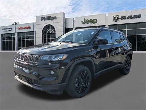 New 2026 Jeep Compass Latitude image 8
