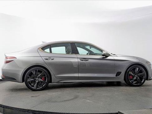 Used 2023 Genesis G70 3.3T w/ Sport Prestige Package RWD image 9