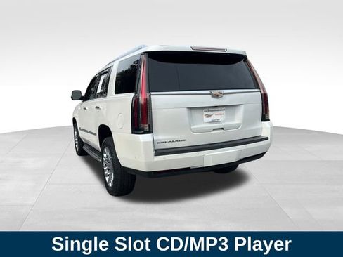 Used 2017 Cadillac Escalade image 3
