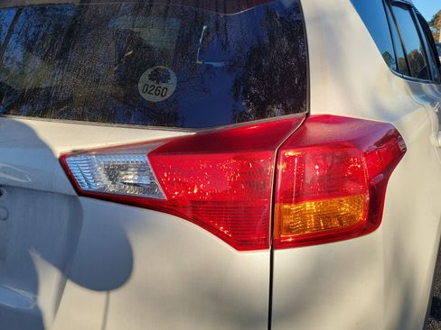 Used 2015 Toyota RAV4 Limited image 10