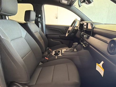 Used 2024 Chevrolet Colorado W/T image 22