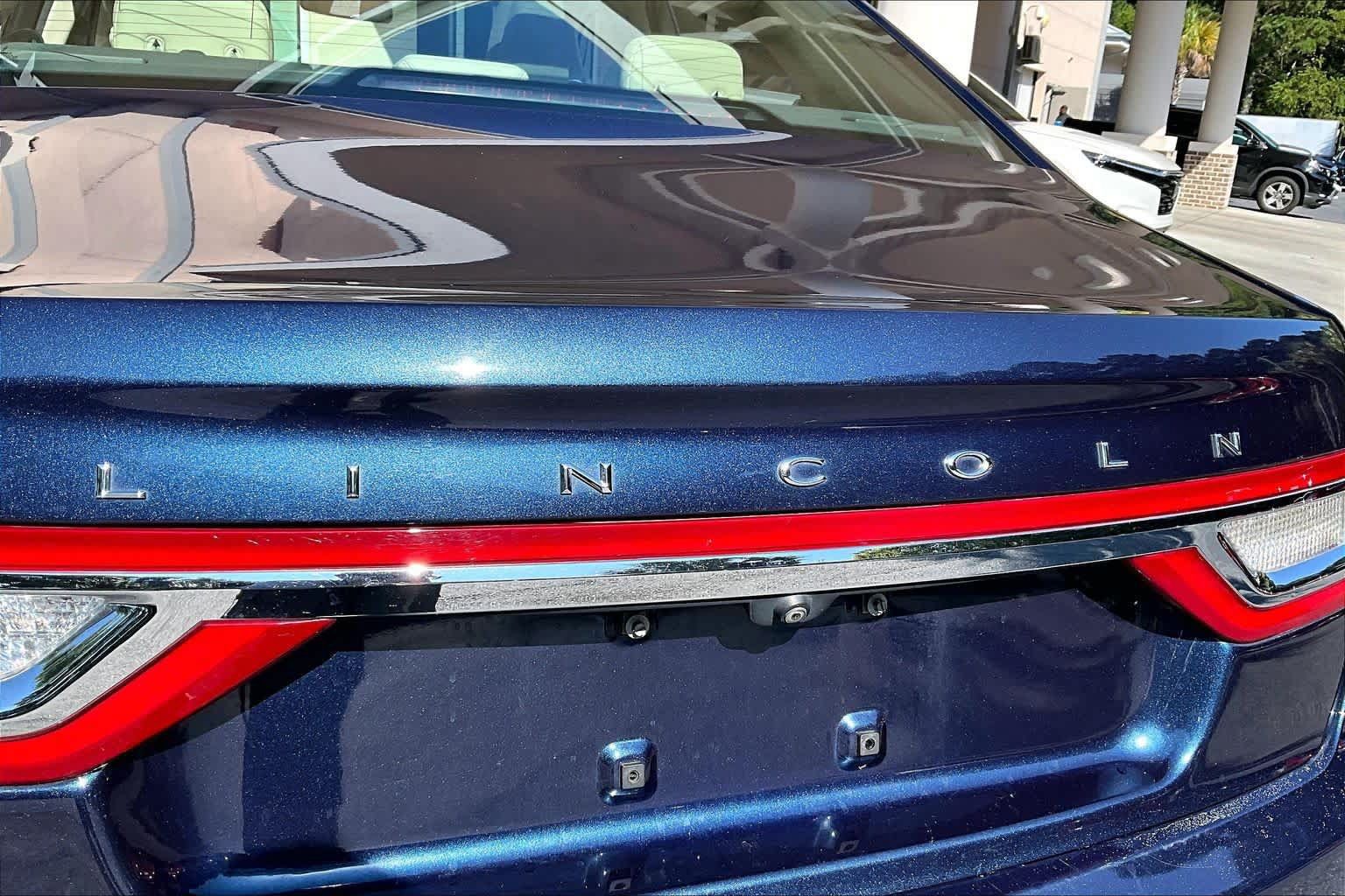 Used 2017 Lincoln Continental Reserve w/ Climate Package FWD image 31