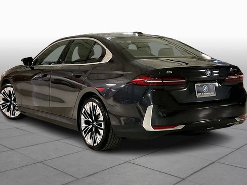 New 2025 BMW i5 eDrive40i w/ Premium Package image 12