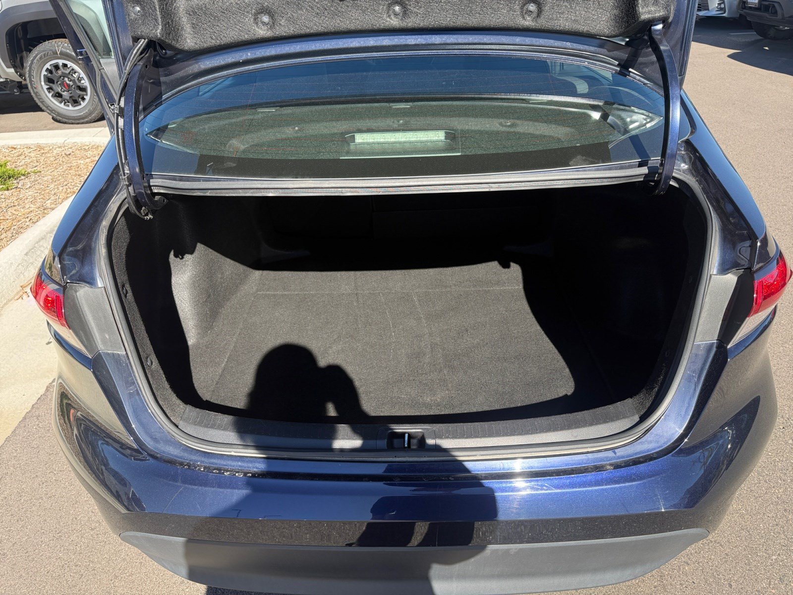 Used 2024 Toyota Corolla LE FWD image 32