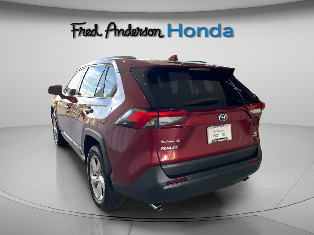 Used 2021 Toyota RAV4 XLE Premium AWD/4WD image 7