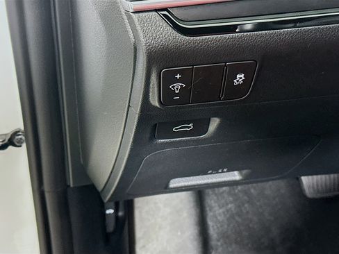 Used 2025 Kia K5 GT-Line w/ GT-Line Premium Package image 17