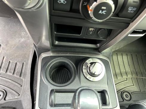 Used 2016 Toyota 4Runner SR5 image 12