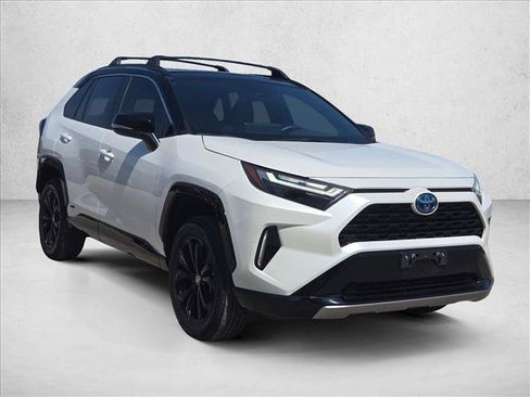Used 2024 Toyota RAV4 XSE AWD/4WD image 3