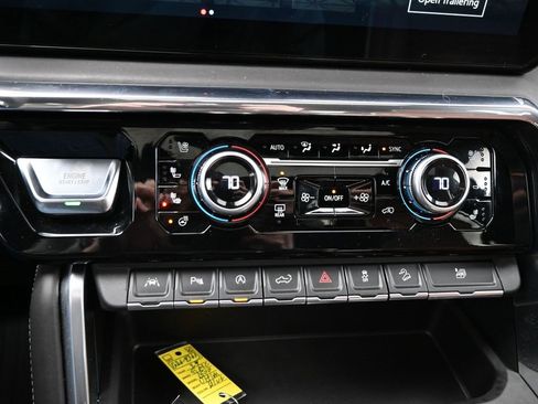 Used 2024 GMC Sierra 1500 Denali Ultimate image 17