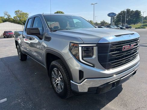 Used 2023 GMC Sierra 1500 Pro w/ X31 Off-Road Package AWD/4WD image 7