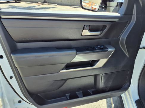 Certified 2025 Toyota Sequoia SR5 AWD/4WD image 15