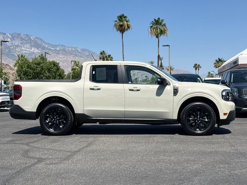 Used 2024 Ford Maverick Lariat w/ Black Appearance Package AWD/4WD image 2