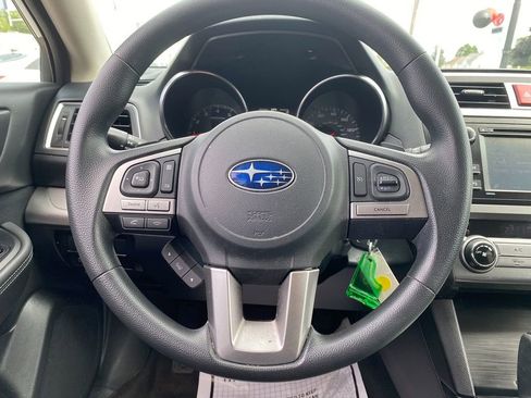 Used 2017 Subaru Outback 2.5i image 14