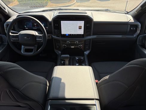 Used 2025 Ford F150 XLT w/ Equipment Group 302A MID image 4