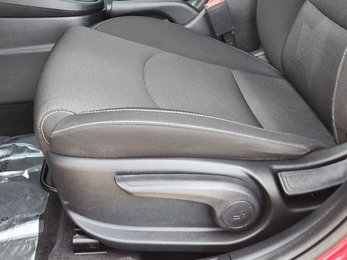 Used 2023 Kia Forte LXS w/ LXS Technology Package image 28