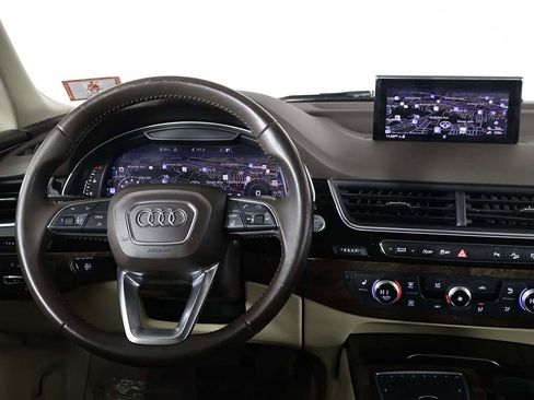 Used 2017 Audi Q7 3.0T Premium Plus w/ Premium Plus Package image 35