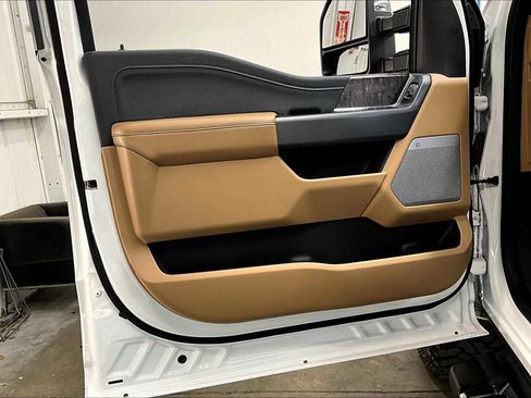 Used 2024 Ford F350 Lariat image 24
