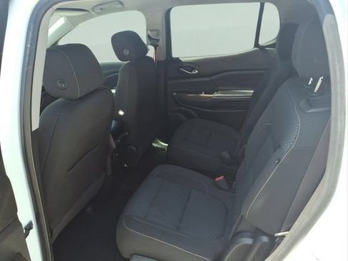 Used 2020 GMC Acadia SLE w/ Driver Convenience Package FWD image 8