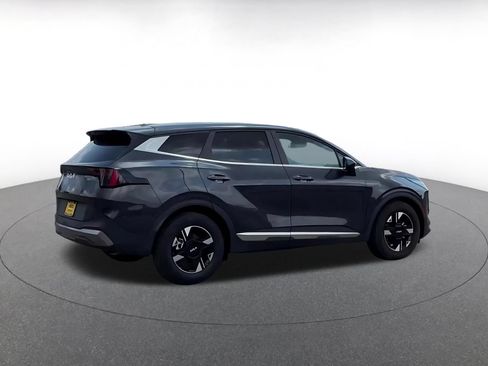 Used 2026 Kia Sportage LX FWD image 11