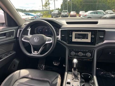 Used 2023 Volkswagen Atlas SEL Premium AWD/4WD image 19