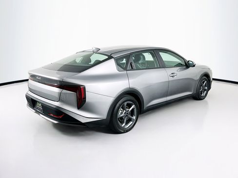 Used 2025 Kia K4 LXS image 9