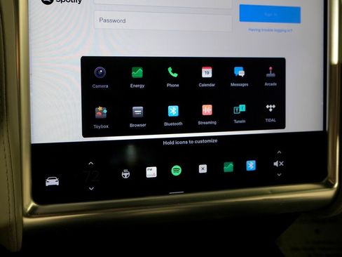 Used 2016 Tesla Model S 75D image 18